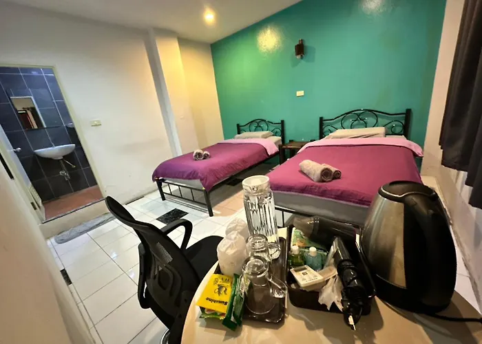 Blue Moon House - A Budget Hostel For Easy Travellers Chiang Mai
